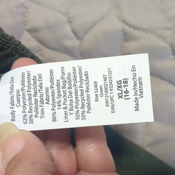 Army green athletic shorts - Picture 4 of 9